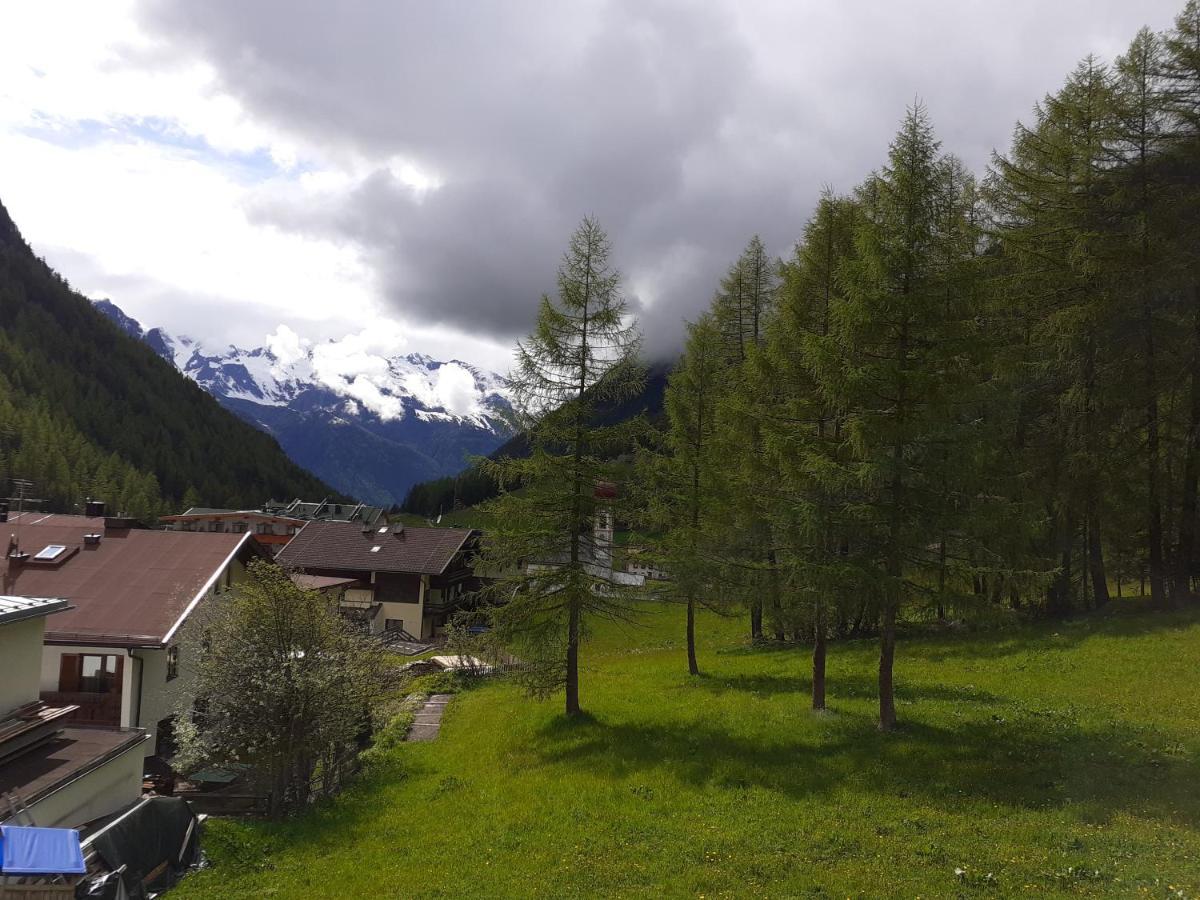 Apart Guetgeanlossn Langenfeld Luaran gambar